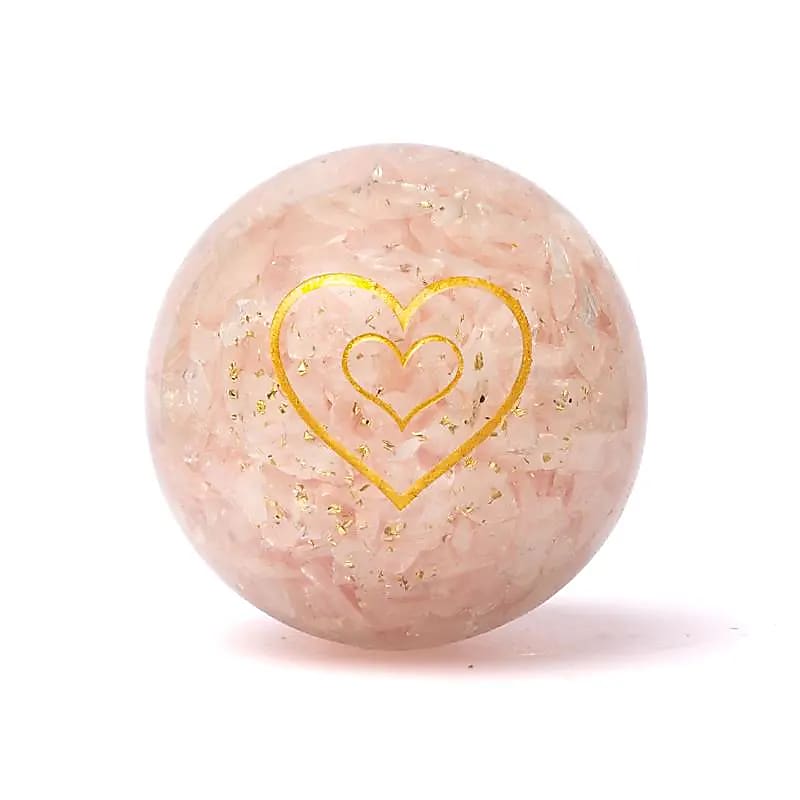 Orgonite sphère quartz rose avec cœur