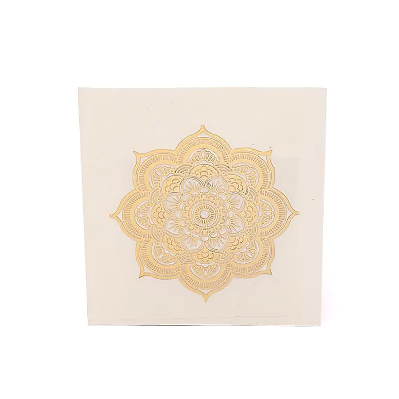 Autocollant métal Mandala doré – 7 cm