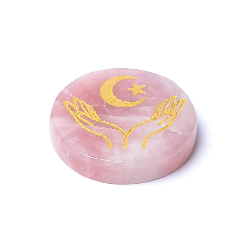 Disque minéral gravé quartz rose mains, lune et étoile