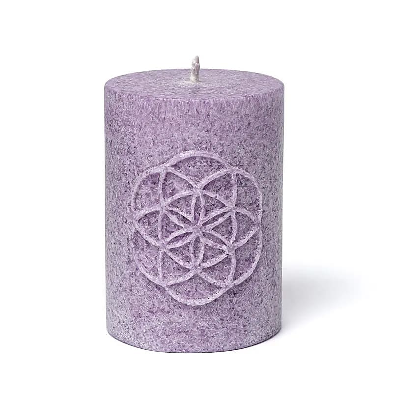 Bougie votive à relief Graine de Vie stéarine violet -- 8x5.5 cm