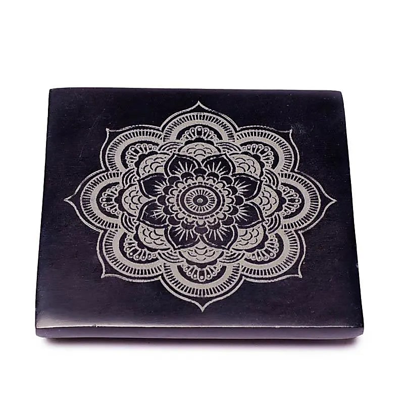 Brûle encens en pierre à savon noire Mandala -- 10.5 cm