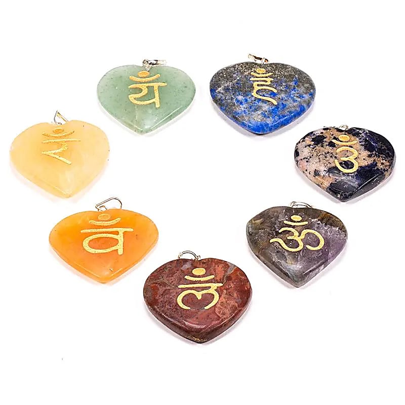 SET pendentifs cœurs symb. Chakra sanscrit -- 2 cm