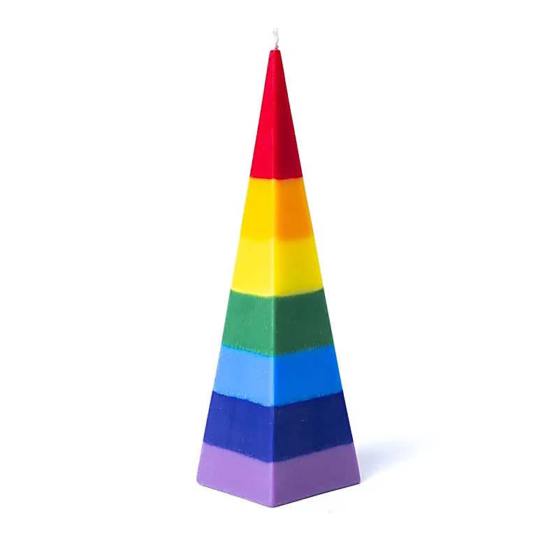 Bougie pyramide chakra inodore -- 21x6 cm